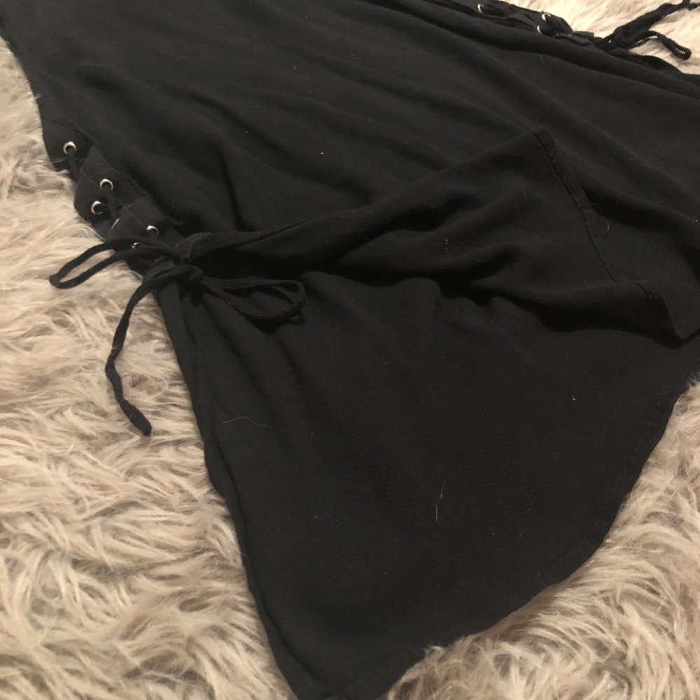 GIFTED WITH PURCHASE MOVING SALE🌼Sophie Rue Top - Picture 2 of 2